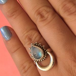 Sterling silver moonstone ring